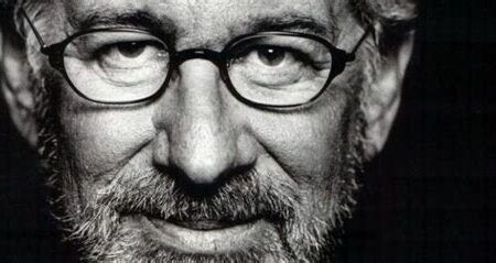 Steven Spielberg: Sinemanın Efsanevi Yönetmeni ve Klasik Filmlerin Ustası